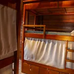 Nomades Beach - Adventure Hostels & Coworking