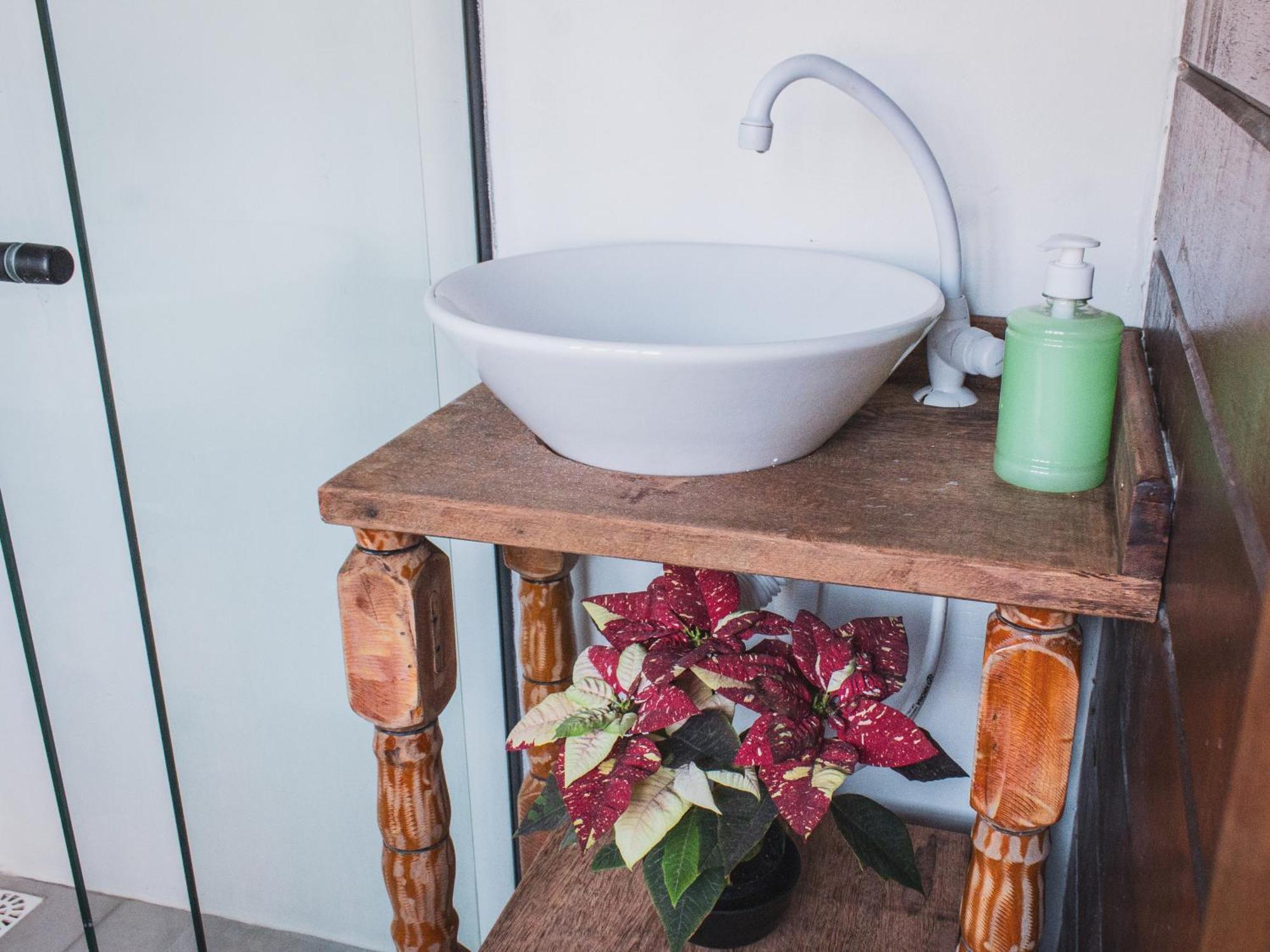 Albergue Nomades - Adventure & Coworking *